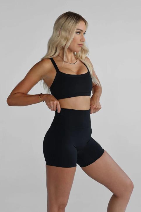 Sports Bra – Seamless Support with Stylish Cross-Back Design